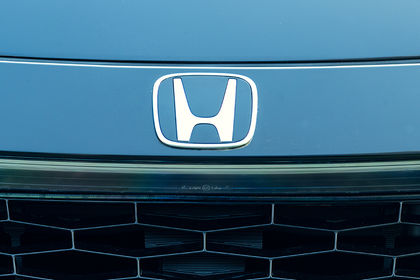 front-grill---logo-98